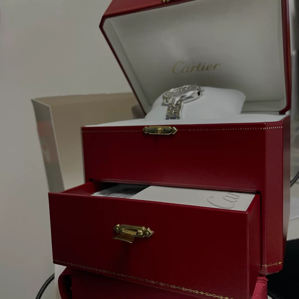 カルティエの時計の箱