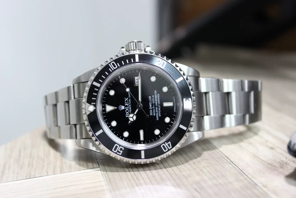 rolex16600 サイクロップなしの端正なデザイン
